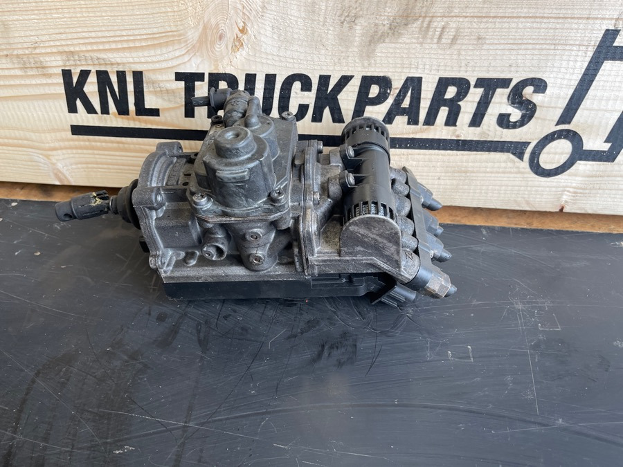 IVECO STRALIS  FOOT BRAKE VALVE 4800200140 - صمام الفرامل - شاحنة: صور 2 IVECO STRALIS  FOOT BRAKE VALVE 4800200140 - صمام الفرامل - شاحنة: صور 2