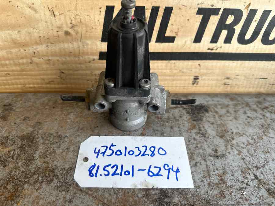 MAN 2,5 BAR VALVE 81.52101-6294 - صمام الفرامل - شاحنة: صور 4 MAN 2,5 BAR VALVE 81.52101-6294 - صمام الفرامل - شاحنة: صور 4
