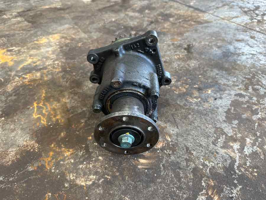 MAN ENGINE PTO 51.38500-6136 - المحرك و قطع الغيار - شاحنة: صور 3 MAN ENGINE PTO 51.38500-6136 - المحرك و قطع الغيار - شاحنة: صور 3