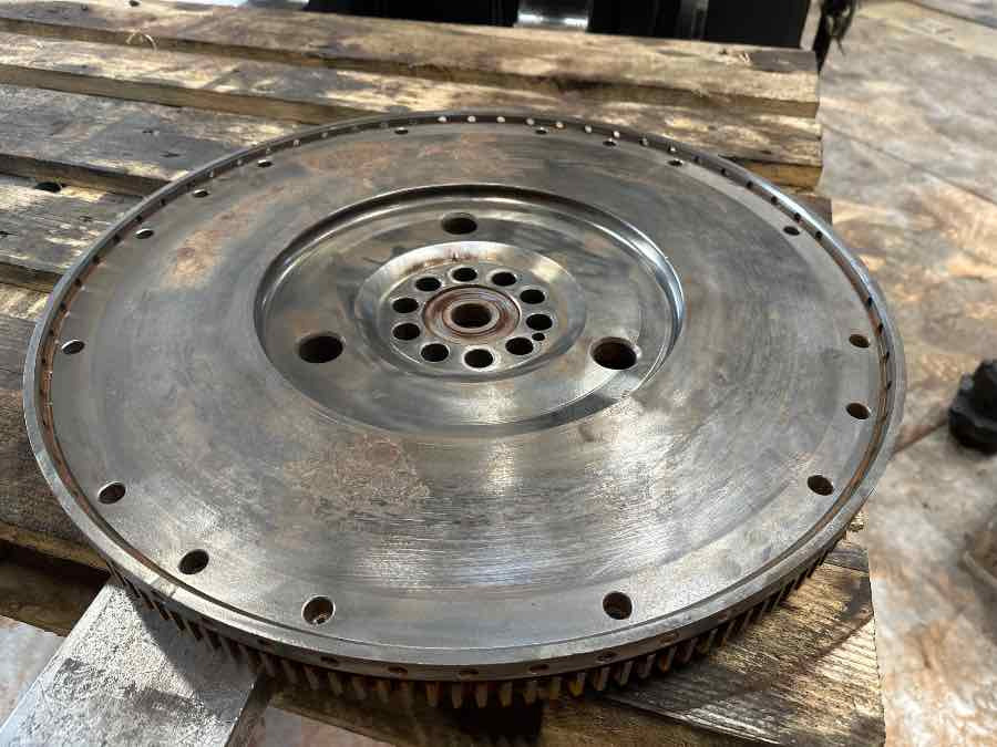 MAN FLYWHEEL 51.02301-6132 - المحرك و قطع الغيار - شاحنة: صور 2 MAN FLYWHEEL 51.02301-6132 - المحرك و قطع الغيار - شاحنة: صور 2