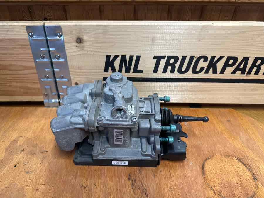 MAN FOOT BREAKE VALVE 81.52130-6311 - صمام الفرامل - شاحنة: صور 1 MAN FOOT BREAKE VALVE 81.52130-6311 - صمام الفرامل - شاحنة: صور 1