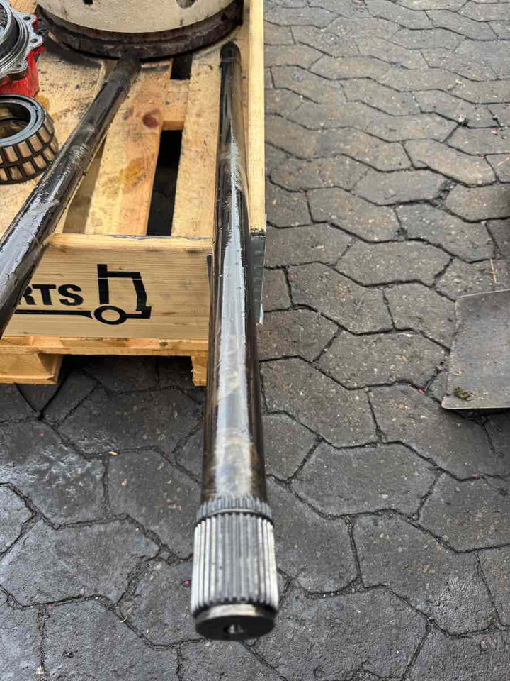 MAN HALF SHAFT 81.35502-0098 - نصف رمح - شاحنة: صور 1 MAN HALF SHAFT 81.35502-0098 - نصف رمح - شاحنة: صور 1