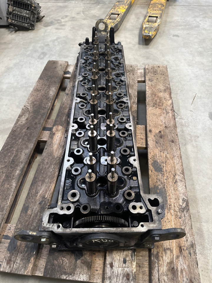 MERCEDES CYLINDERHEAD A4710102720 - اسطوانة رئيس - شاحنة: صور 1 MERCEDES CYLINDERHEAD A4710102720 - اسطوانة رئيس - شاحنة: صور 1