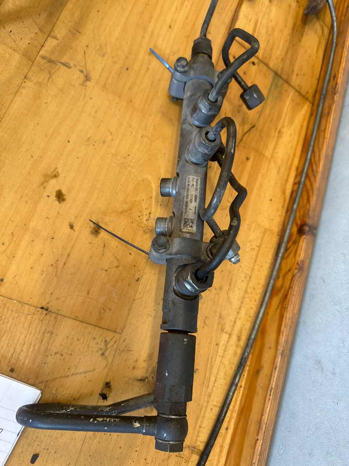 SCANIA ACCUMULATOR RH 2127080 - نظام الوقود - شاحنة: صور 1 SCANIA ACCUMULATOR RH 2127080 - نظام الوقود - شاحنة: صور 1