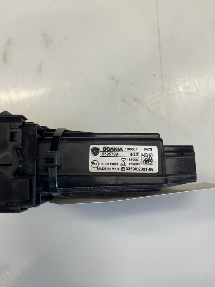 SCANIA CONTRTOL PANEL 2595736 - لوحة القيادة - شاحنة: صور 2 SCANIA CONTRTOL PANEL 2595736 - لوحة القيادة - شاحنة: صور 2