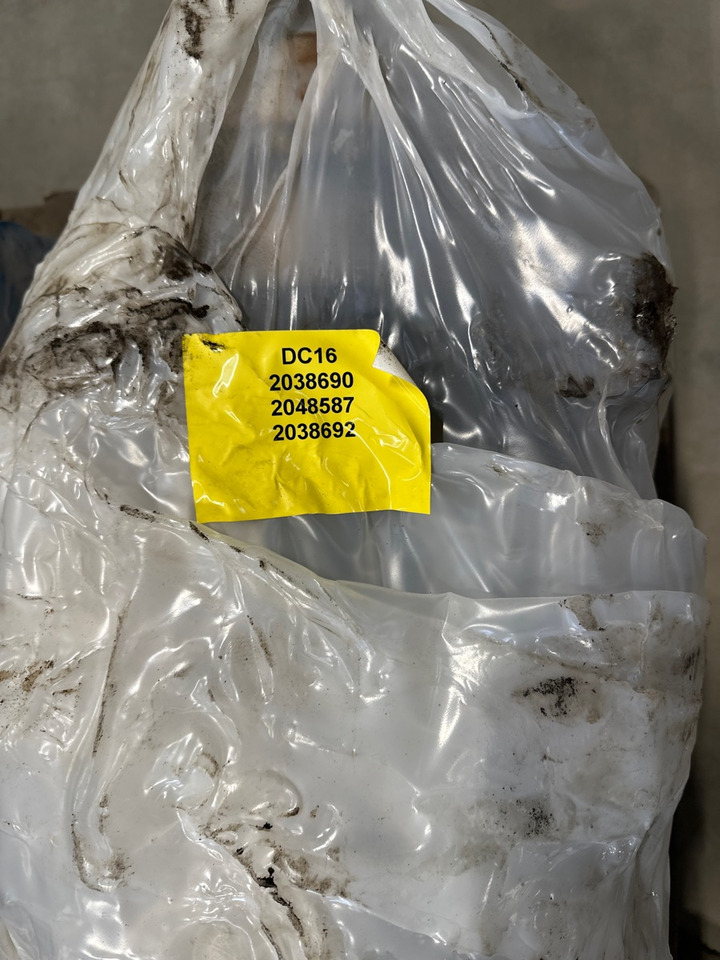 SCANIA CRANKSHAFT 2038690 DC16 - المحرك و قطع الغيار - شاحنة: صور 1 SCANIA CRANKSHAFT 2038690 DC16 - المحرك و قطع الغيار - شاحنة: صور 1