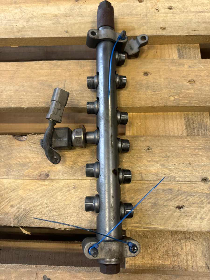 SCANIA FUEL PIPE 2646084 - نظام الوقود - شاحنة: صور 2 SCANIA FUEL PIPE 2646084 - نظام الوقود - شاحنة: صور 2