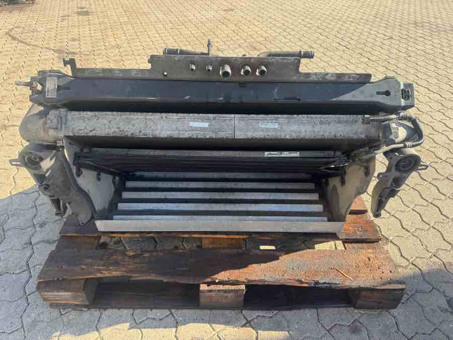 SCANIA L SERIE COOLER / RADIATOR 1769999 2580968 - نظام التبريد - شاحنة: صور 1 SCANIA L SERIE COOLER / RADIATOR 1769999 2580968 - نظام التبريد - شاحنة: صور 1