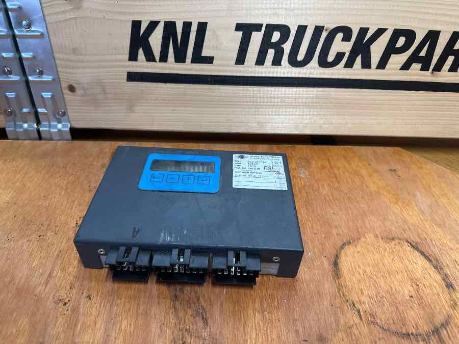 SCANIA SLC 019 194 - النظام الكهربائي - شاحنة: صور 1 SCANIA SLC 019 194 - النظام الكهربائي - شاحنة: صور 1