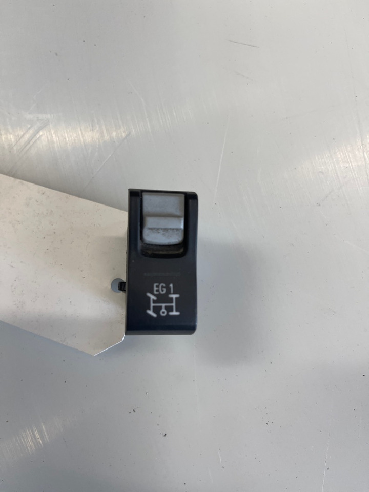 SCANIA SWITCH 2089584 - لوحة القيادة - شاحنة: صور 2 SCANIA SWITCH 2089584 - لوحة القيادة - شاحنة: صور 2