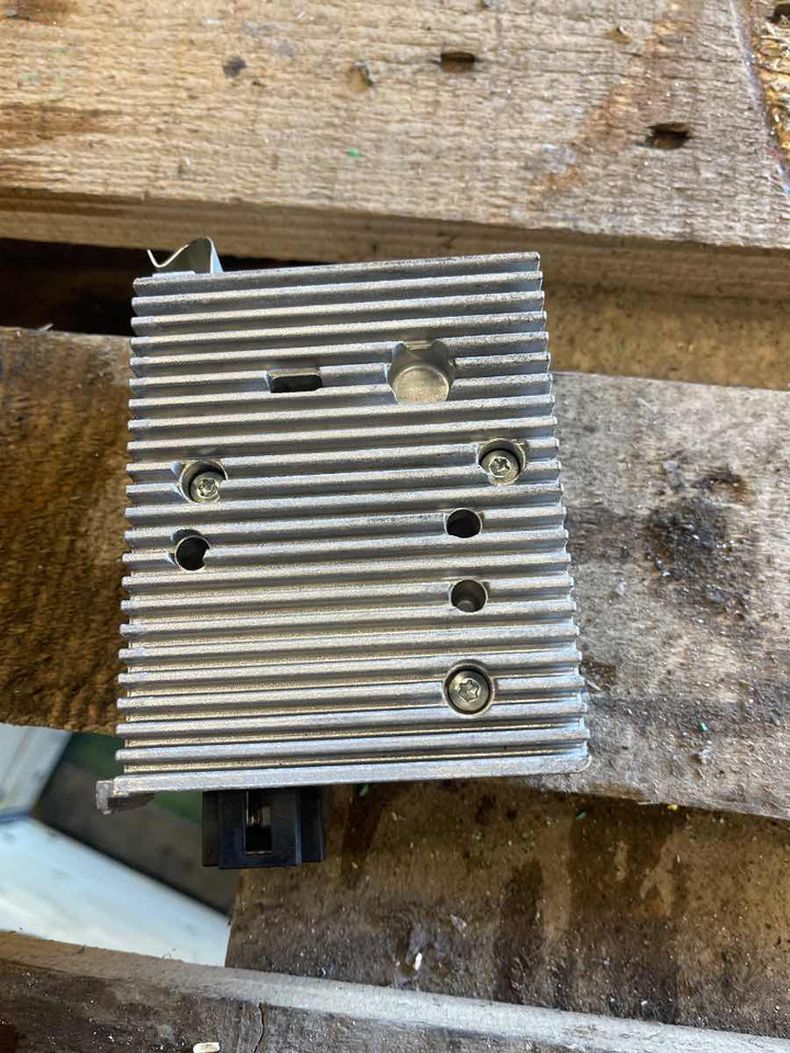 SETRA / MERCEDES VOLTAGE ECU A0015421625 - كتلة التحكم - حافلة: صور 2 SETRA / MERCEDES VOLTAGE ECU A0015421625 - كتلة التحكم - حافلة: صور 2