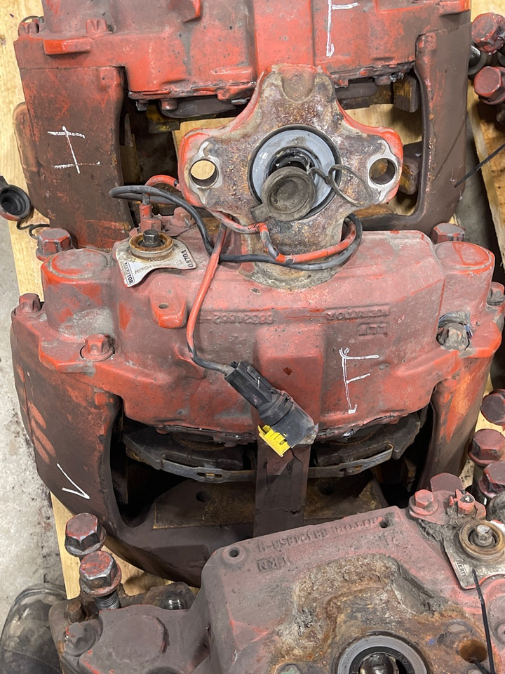 VOLVO CALIBER 21487603 - السرج - شاحنة: صور 1 VOLVO CALIBER 21487603 - السرج - شاحنة: صور 1