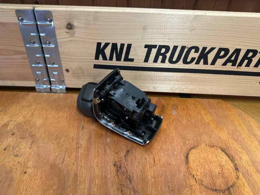 VOLVO GEAR LEVER 22719325 - الكابينة والداخلية - شاحنة: صور 2 VOLVO GEAR LEVER 22719325 - الكابينة والداخلية - شاحنة: صور 2