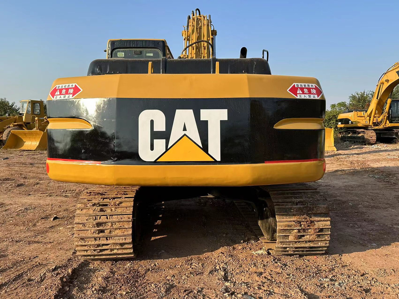 CAT 320B excavator - حفارات زحافة: صور 3 CAT 320B excavator - حفارات زحافة: صور 3