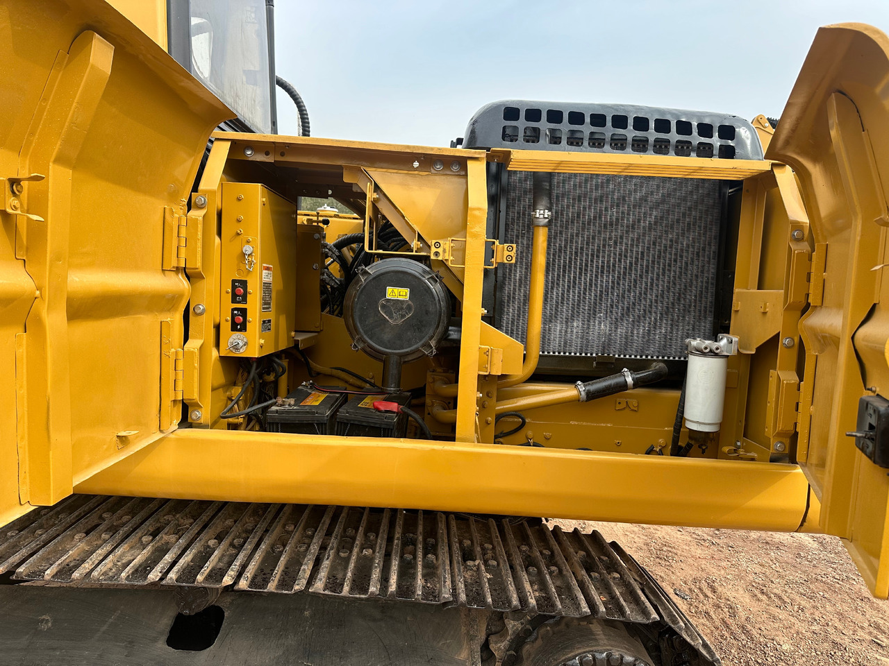 حفارات زحافة CAT 320BL crawler excavator: صور 9 حفارات زحافة CAT 320BL crawler excavator: صور 9