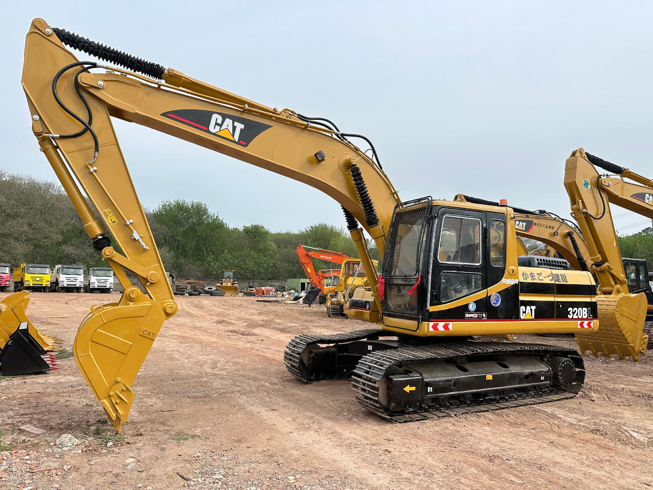 CAT 320BL crawler excavator - حفارات زحافة: صور 2 CAT 320BL crawler excavator - حفارات زحافة: صور 2
