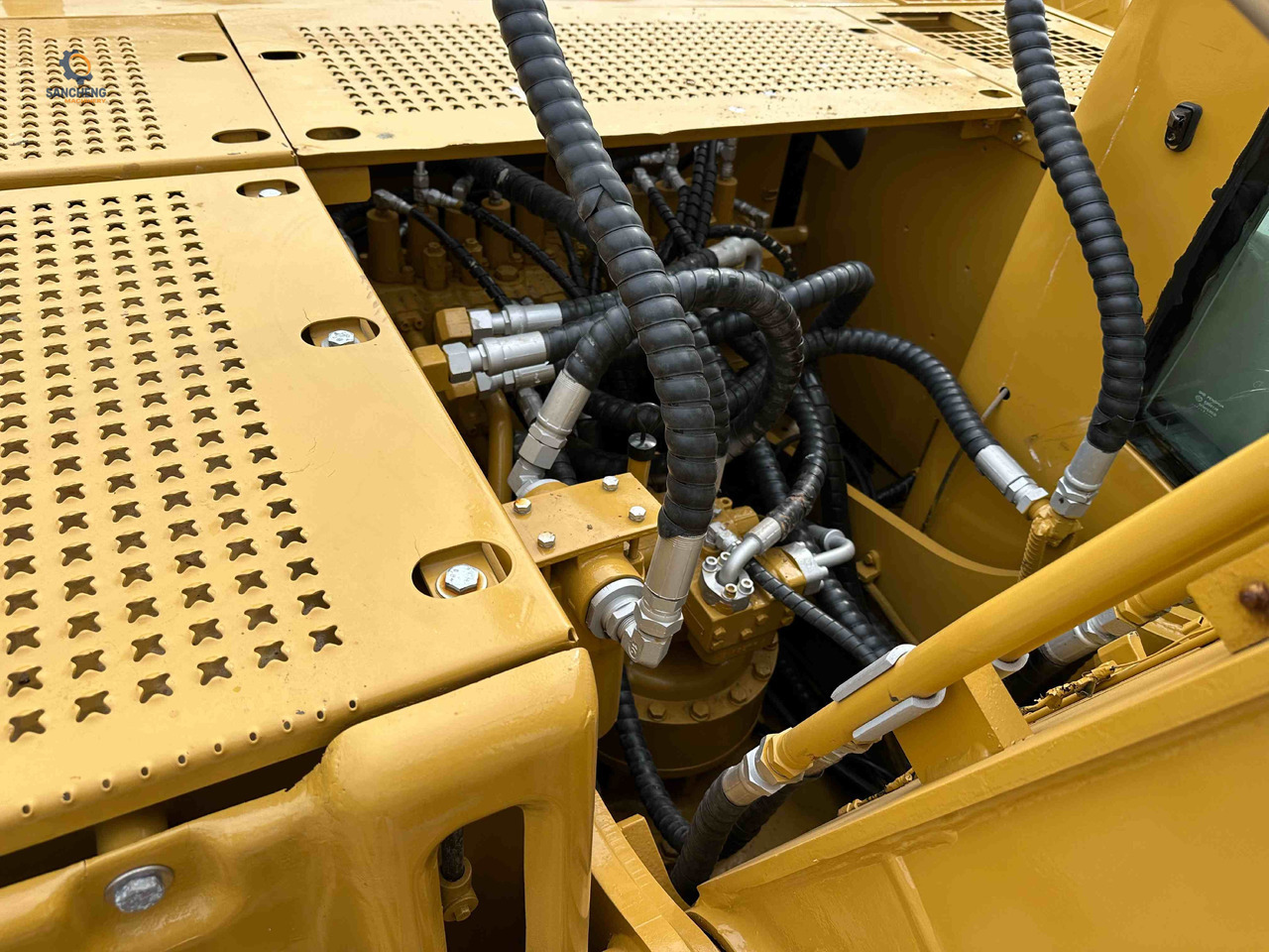 حفارات زحافة CAT 320CL with hammer crawler excavator: صور 8