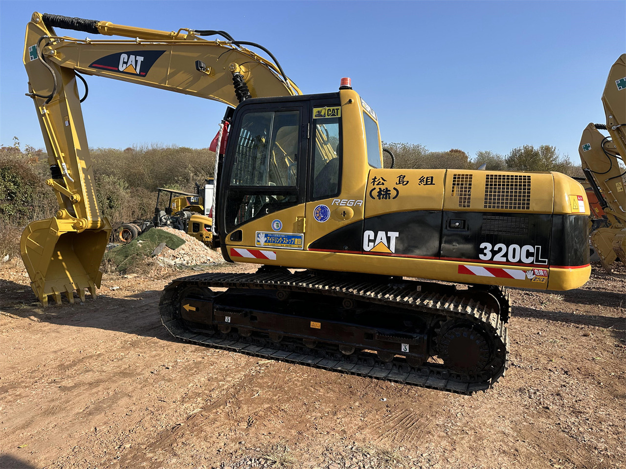 CAT 320CL - حفارات زحافة: صور 1 CAT 320CL - حفارات زحافة: صور 1