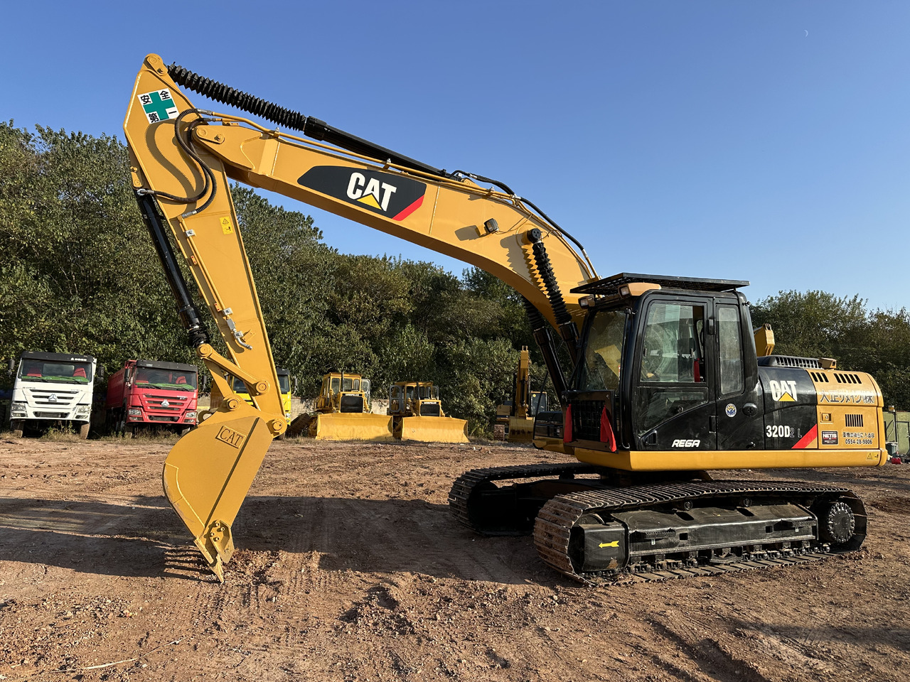 CAT 320D2L - حفارات زحافة: صور 2 CAT 320D2L - حفارات زحافة: صور 2