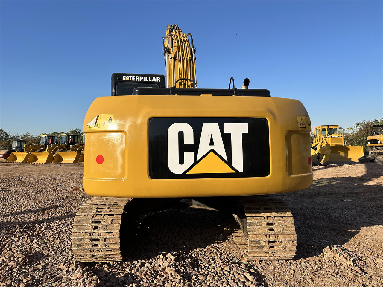 CAT 320DL - حفارة: صور 5 CAT 320DL - حفارة: صور 5