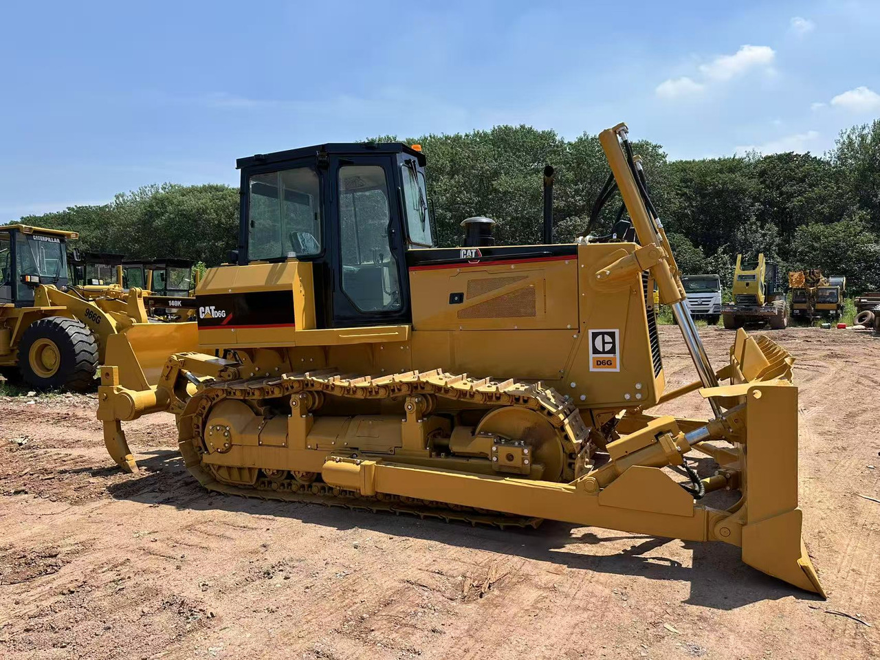 CAT D6G - بلدوزر: صور 2 CAT D6G - بلدوزر: صور 2
