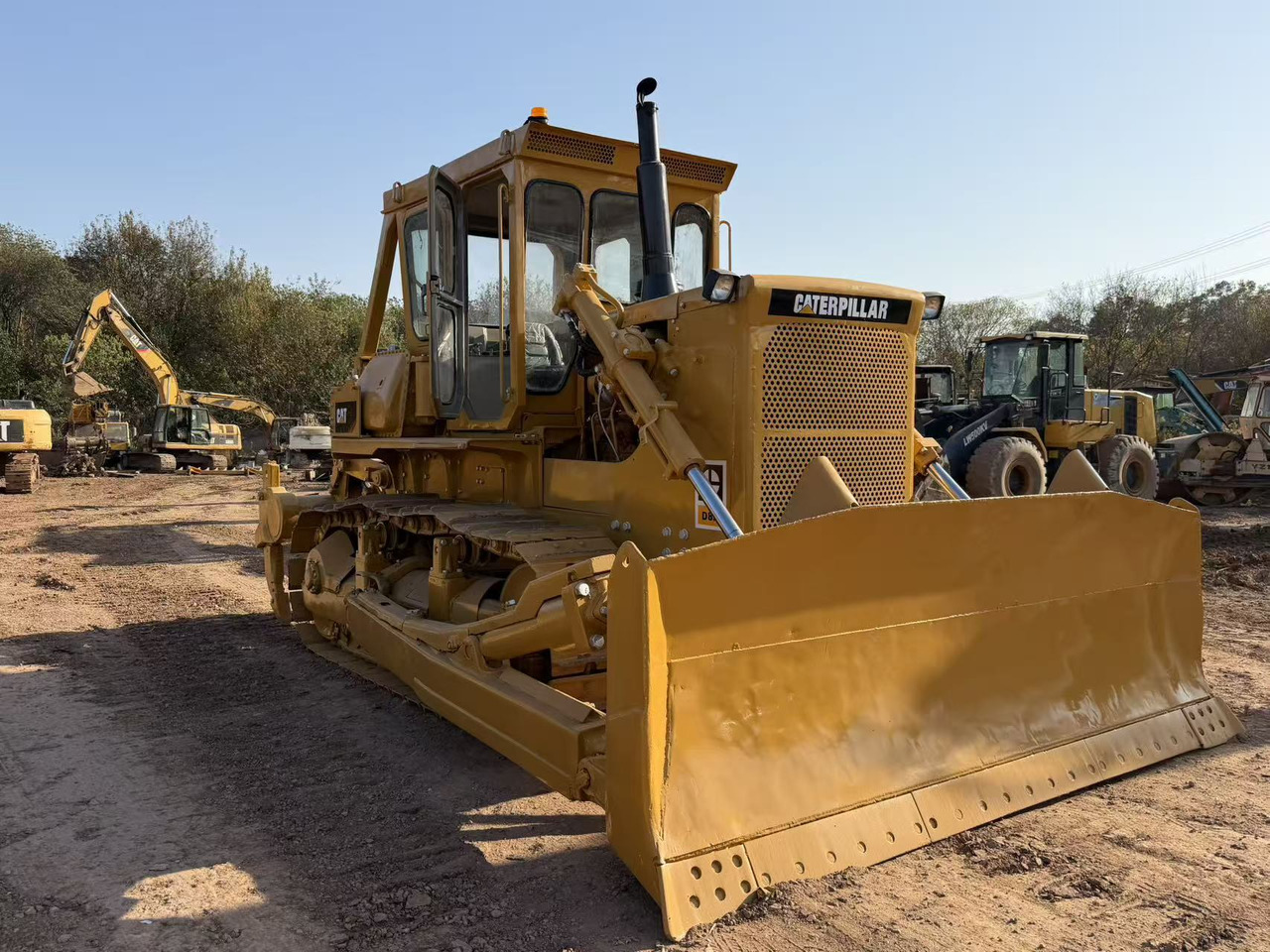 CAT D8K - بلدوزر: صور 3 CAT D8K - بلدوزر: صور 3
