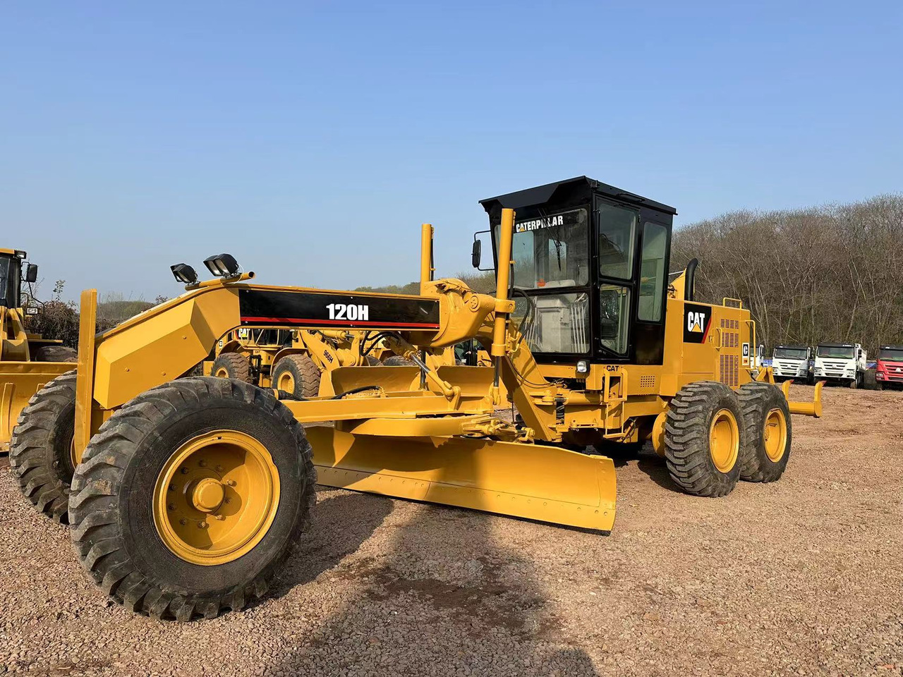 CATERPILLAR 120H - آلة تسوية الأرض: صور 1 CATERPILLAR 120H - آلة تسوية الأرض: صور 1