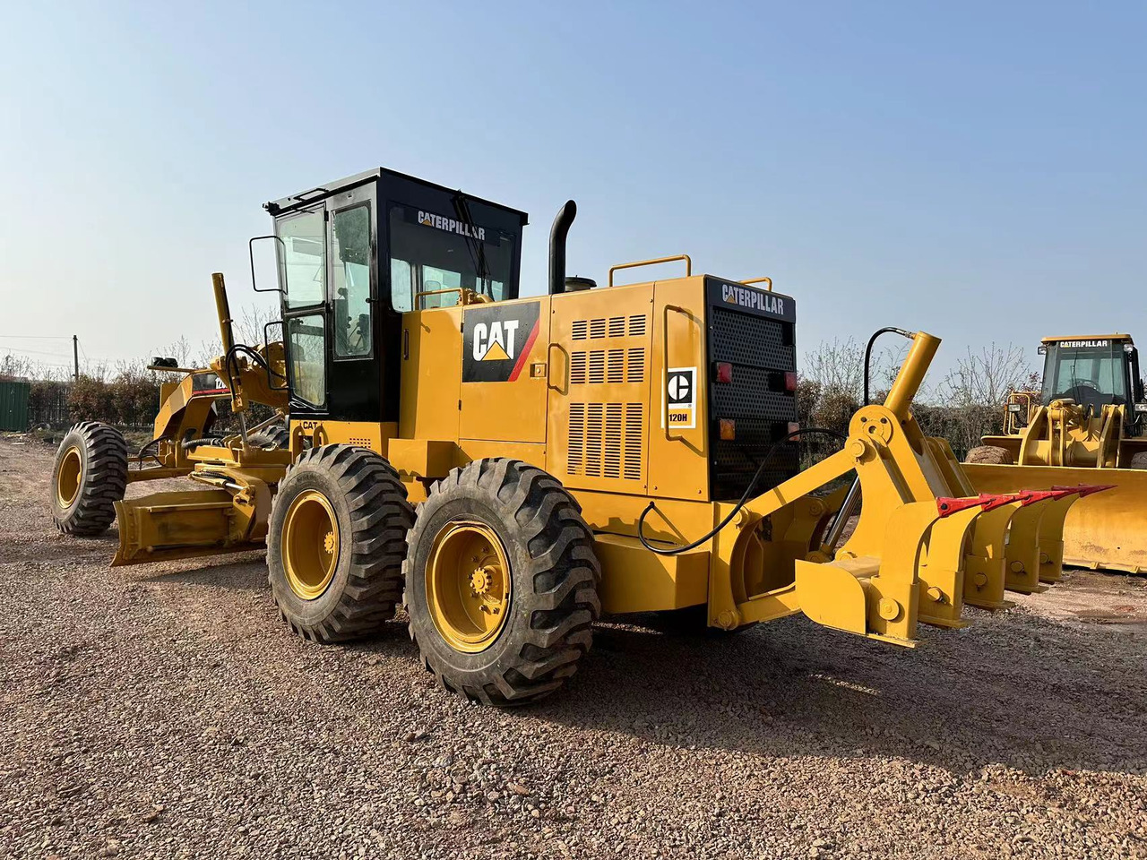 CATERPILLAR 120H - آلة تسوية الأرض: صور 5 CATERPILLAR 120H - آلة تسوية الأرض: صور 5