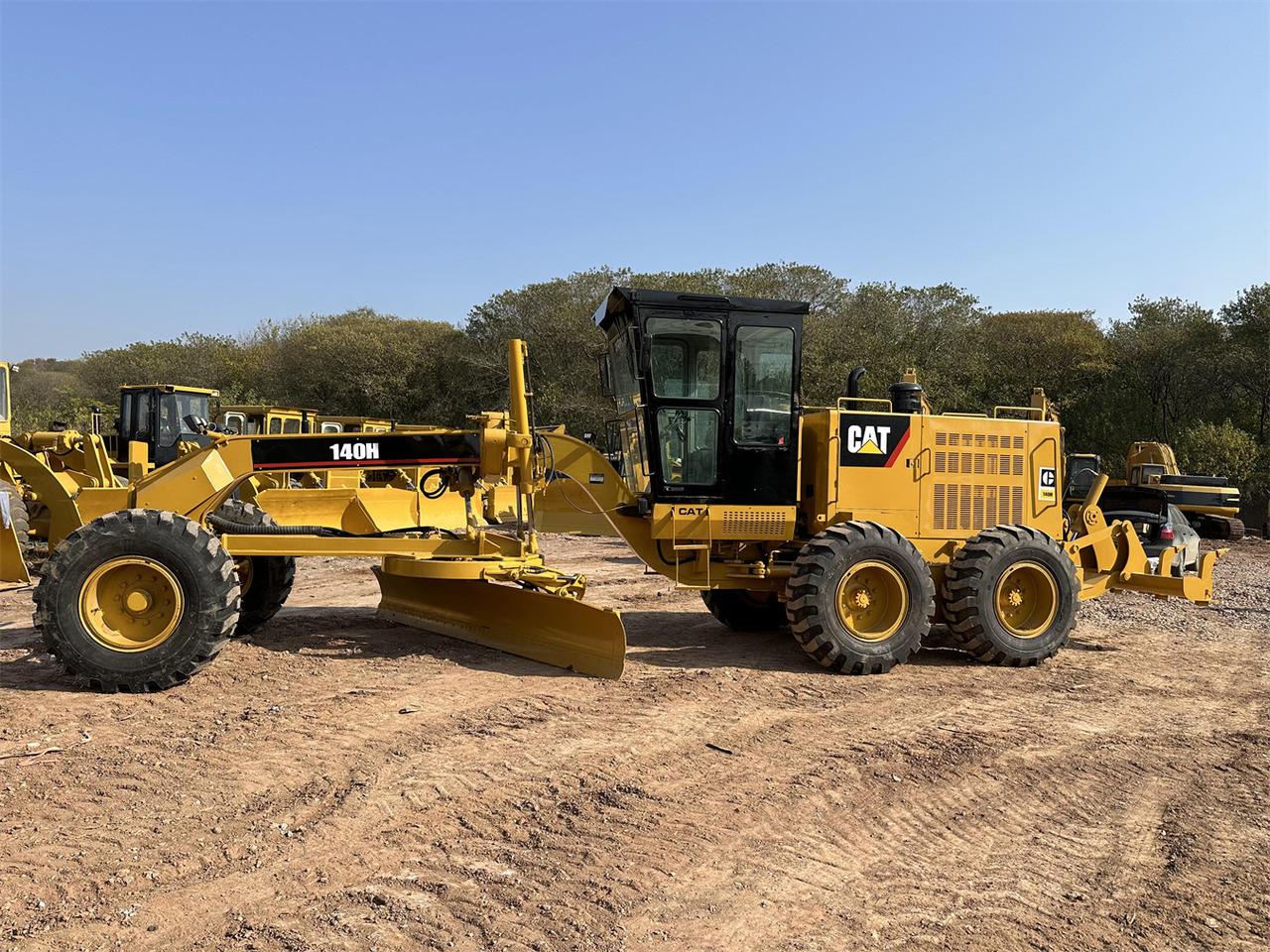 CATERPILLAR 140H - آلة تسوية الأرض: صور 4 CATERPILLAR 140H - آلة تسوية الأرض: صور 4