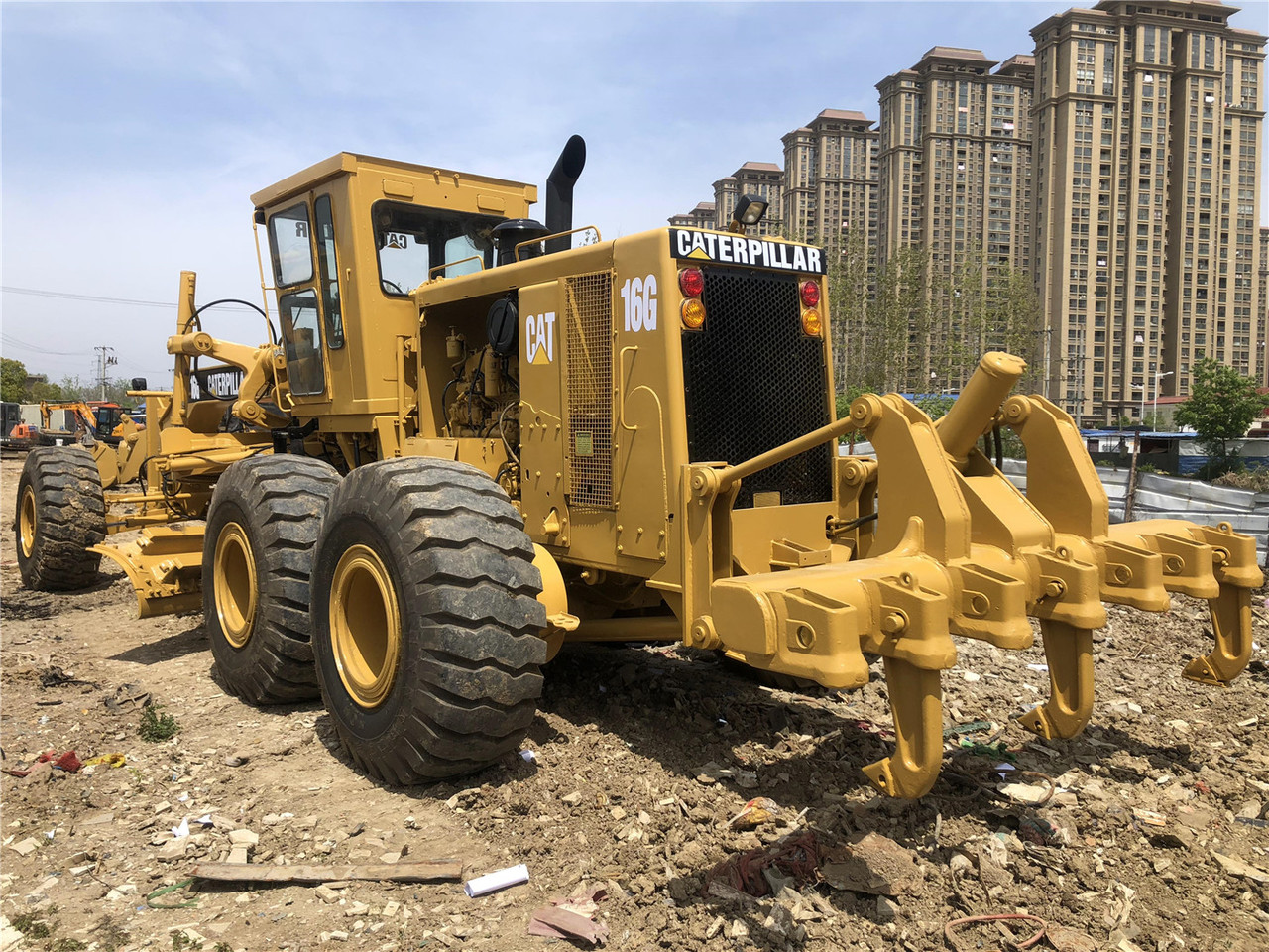 CATERPILLAR 16G - آلة تسوية الأرض: صور 1 CATERPILLAR 16G - آلة تسوية الأرض: صور 1