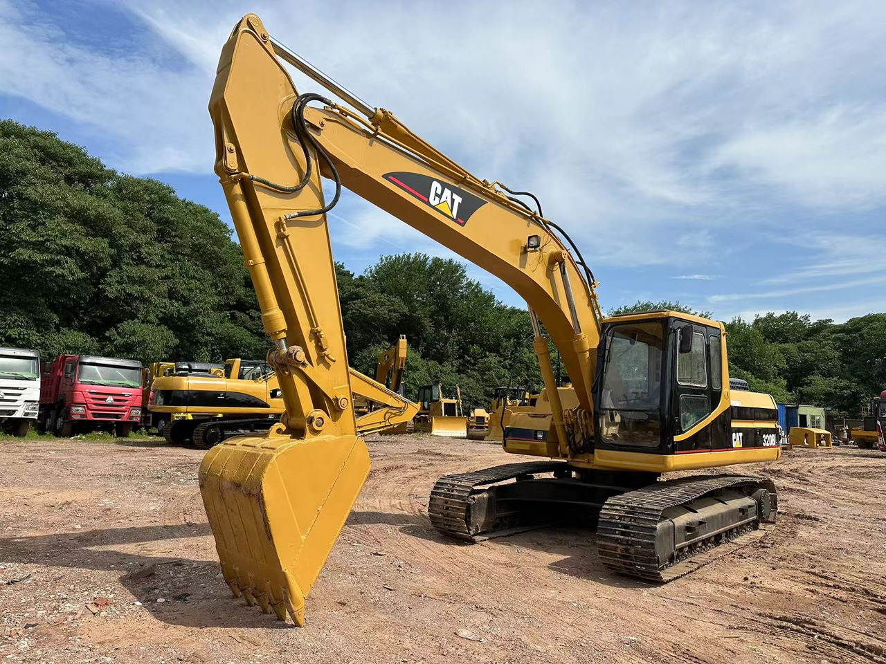 CATERPILLAR 320BL excavator - حفارة: صور 4 CATERPILLAR 320BL excavator - حفارة: صور 4