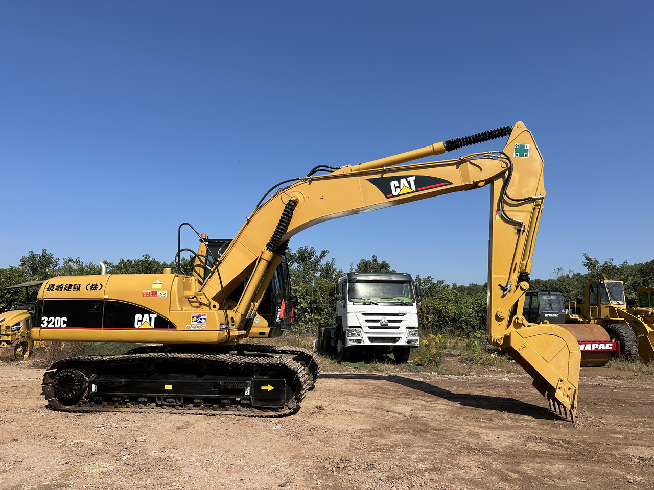 CATERPILLAR 320CL - حفارات زحافة: صور 4 CATERPILLAR 320CL - حفارات زحافة: صور 4