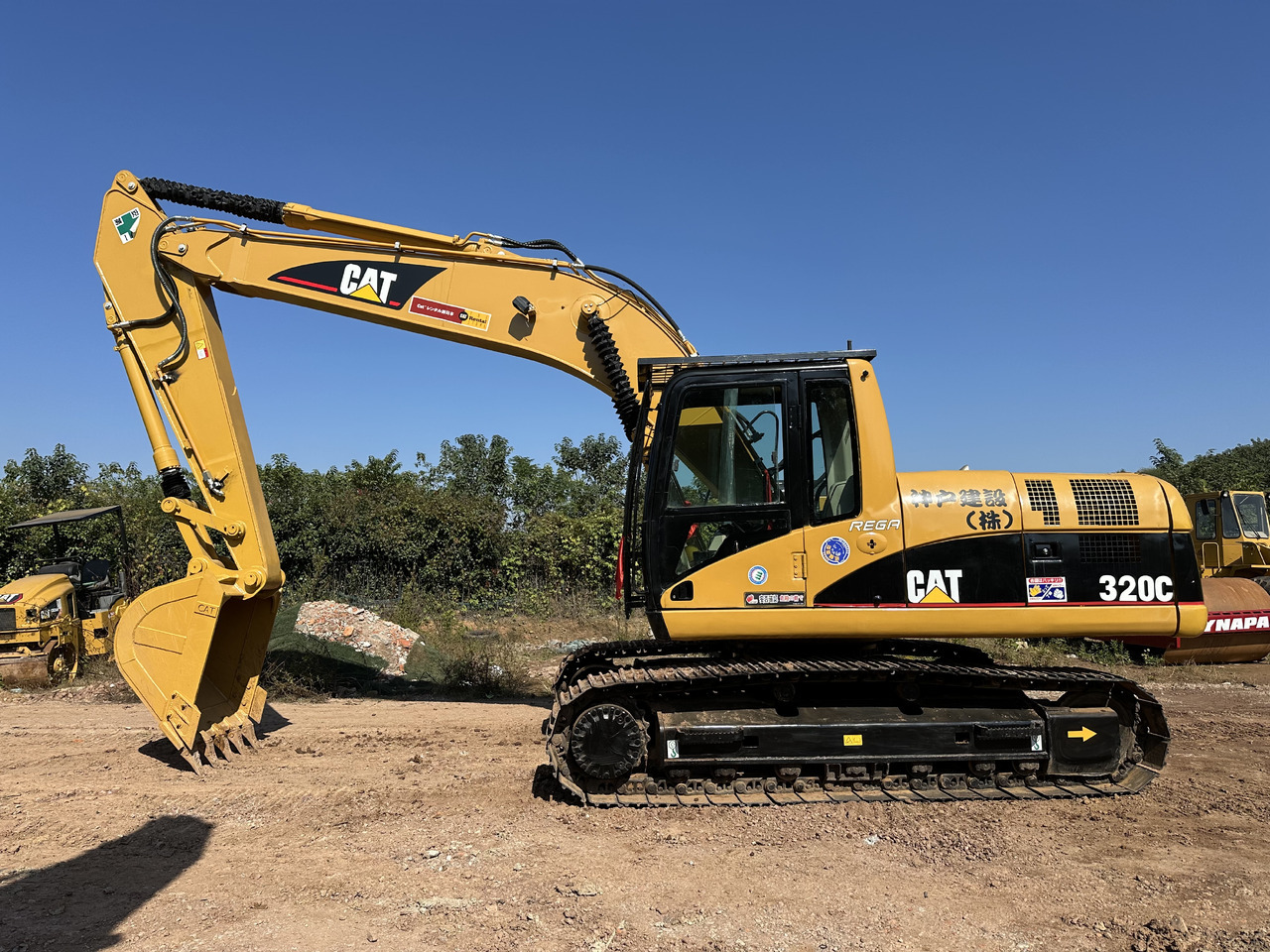 CATERPILLAR 320CL - حفارات زحافة: صور 1 CATERPILLAR 320CL - حفارات زحافة: صور 1