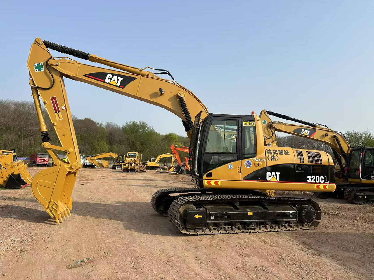 CATERPILLAR 320C - حفارات زحافة: صور 1 CATERPILLAR 320C - حفارات زحافة: صور 1