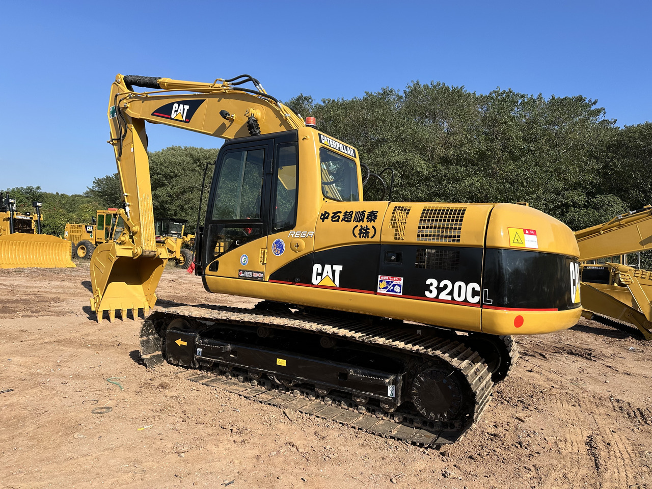 CATERPILLAR 320C - حفارات زحافة: صور 1 CATERPILLAR 320C - حفارات زحافة: صور 1