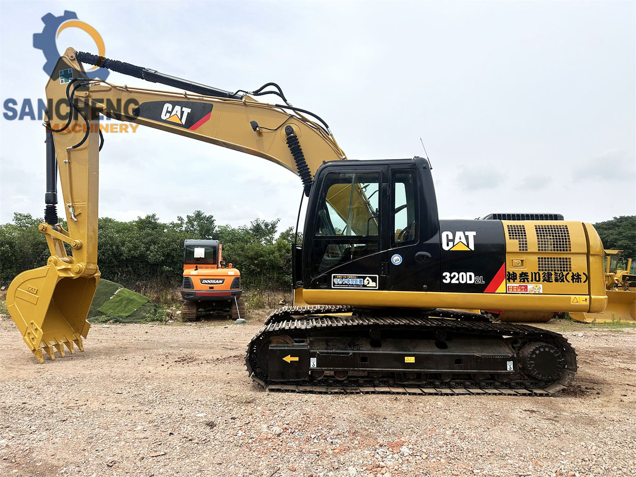 CATERPILLAR 320D2L - حفارات زحافة: صور 5 CATERPILLAR 320D2L - حفارات زحافة: صور 5