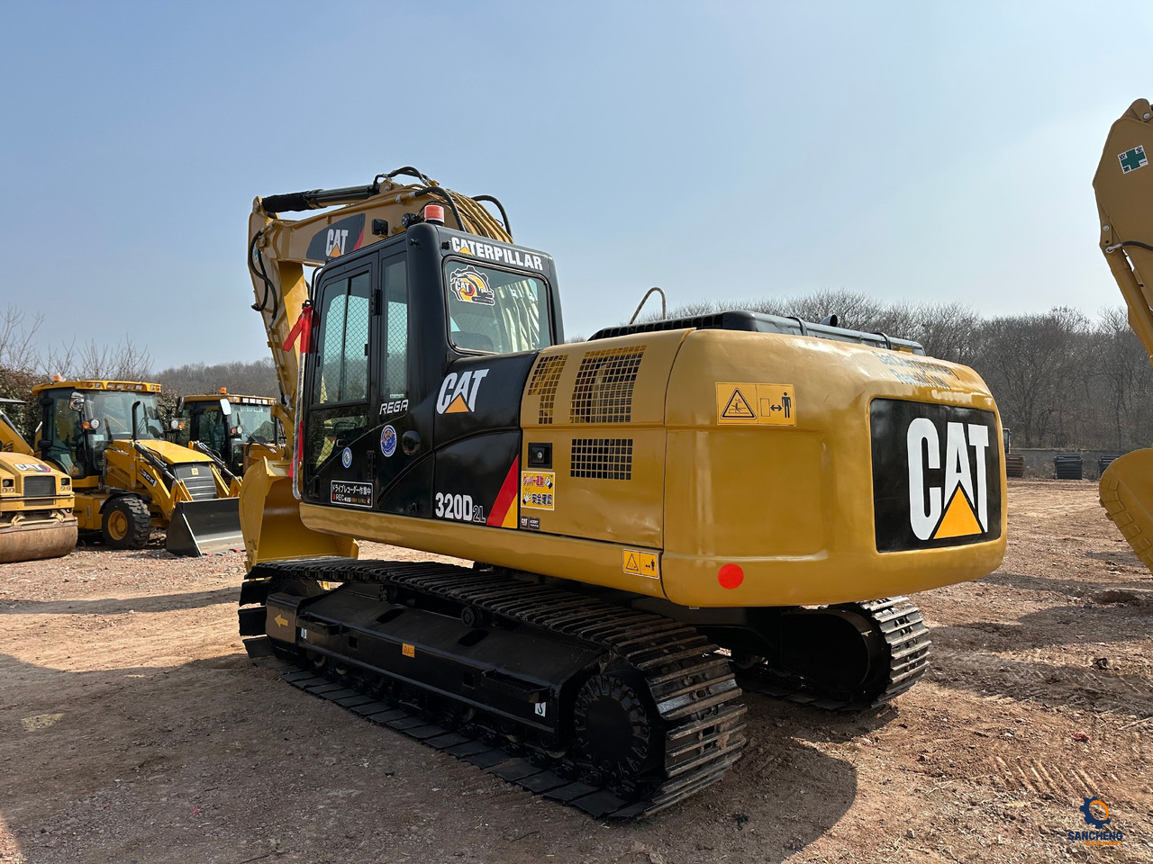 CATERPILLAR 320D2L - حفارات زحافة: صور 4 CATERPILLAR 320D2L - حفارات زحافة: صور 4