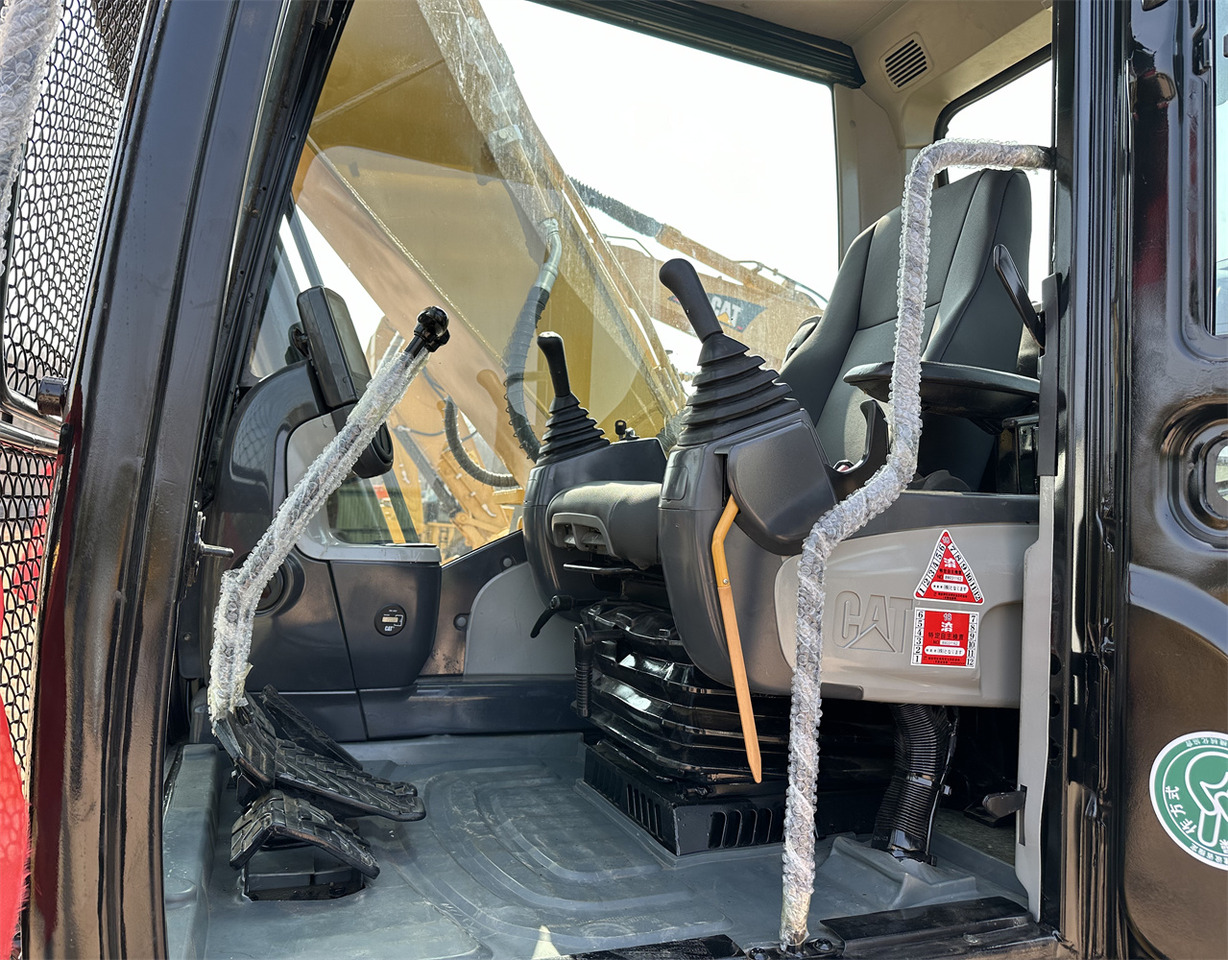 حفارات زحافة CATERPILLAR 320D2L: صور 10