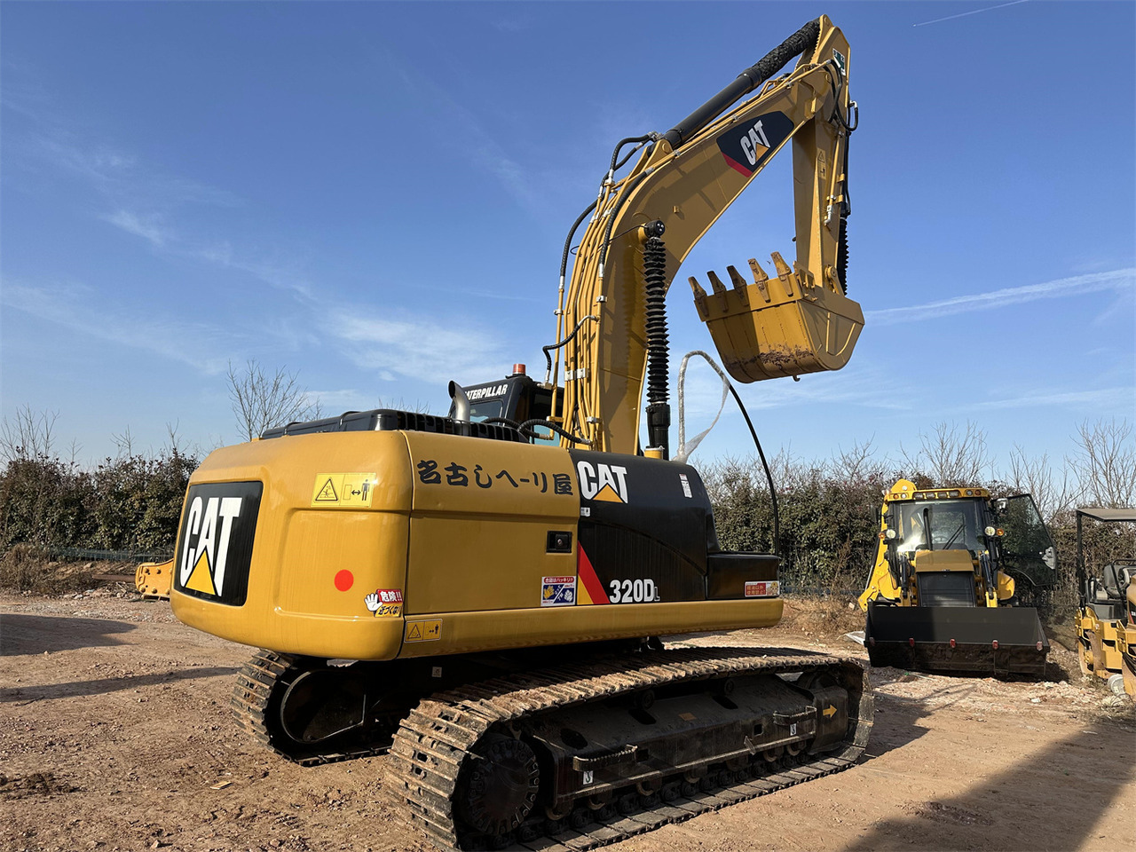 CATERPILLAR 320D - حفارات زحافة: صور 3 CATERPILLAR 320D - حفارات زحافة: صور 3