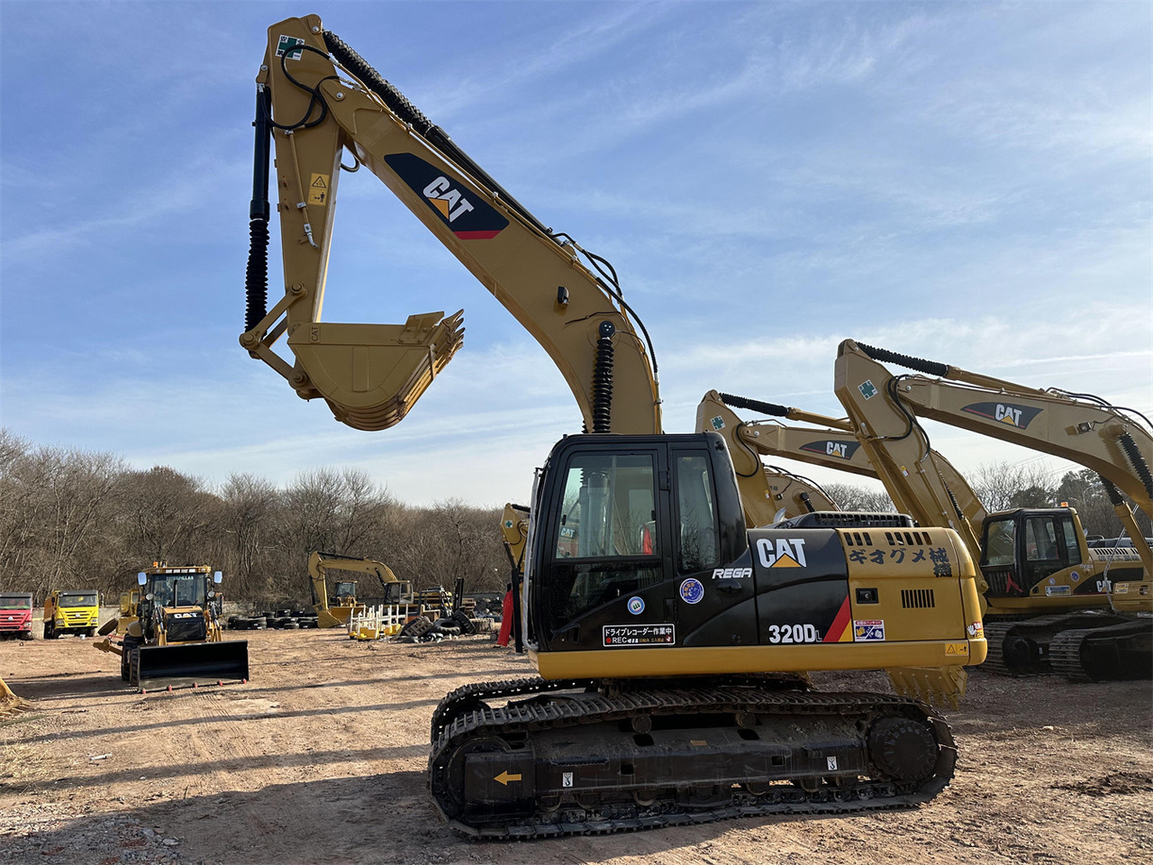 CATERPILLAR 320D - حفارات زحافة: صور 1 CATERPILLAR 320D - حفارات زحافة: صور 1