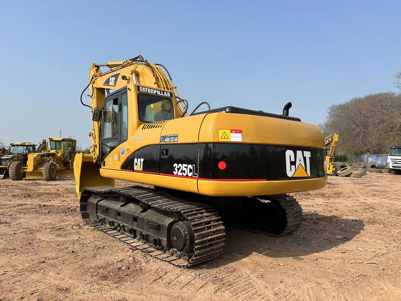 CATERPILLAR 325C - حفارات زحافة: صور 5 CATERPILLAR 325C - حفارات زحافة: صور 5