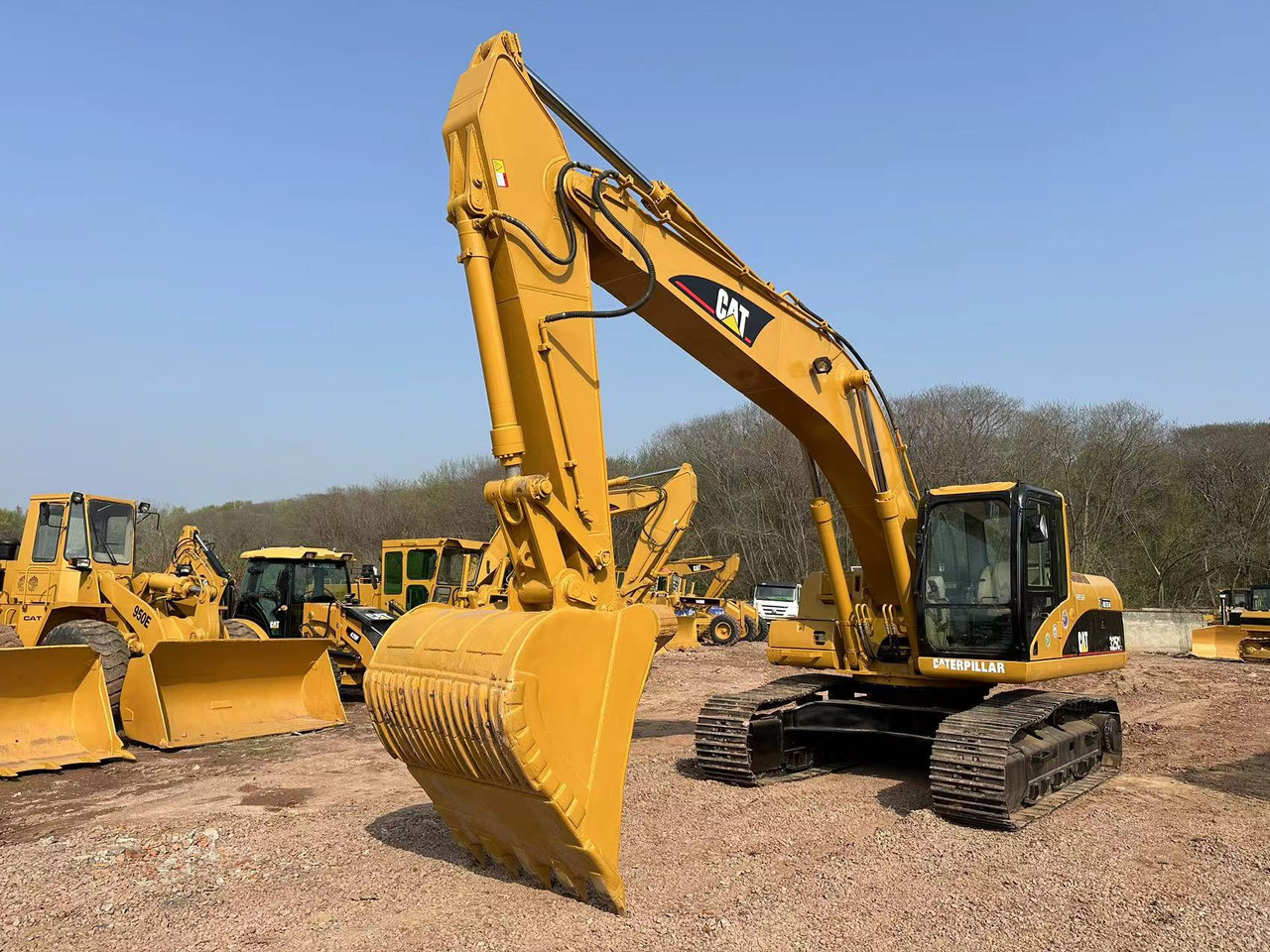 CATERPILLAR 325C - حفارات زحافة: صور 2 CATERPILLAR 325C - حفارات زحافة: صور 2