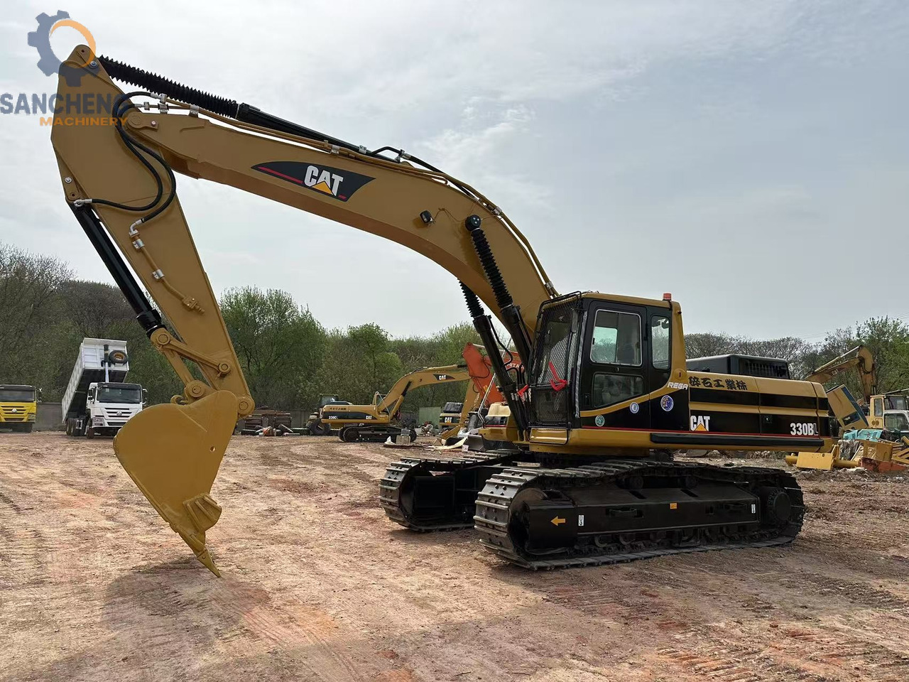 حفارات زحافة CATERPILLAR 330BL: صور 9
