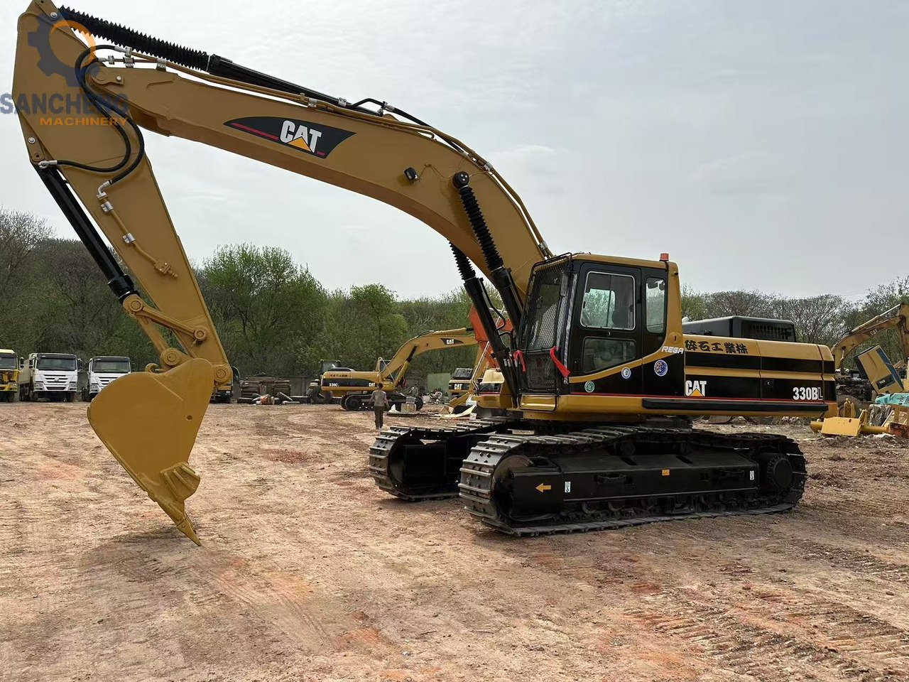CATERPILLAR 330BL - حفارات زحافة: صور 3 CATERPILLAR 330BL - حفارات زحافة: صور 3