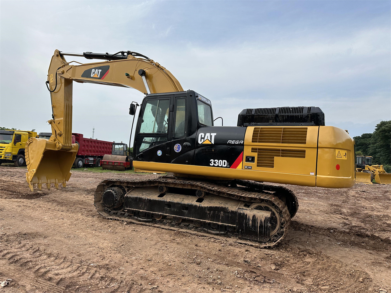 CATERPILLAR 330DL - حفارات زحافة: صور 1 CATERPILLAR 330DL - حفارات زحافة: صور 1