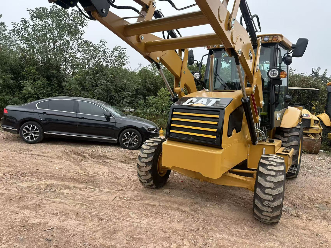 CATERPILLAR 420F2 - حفار متعدد الاستخدام: صور 5 CATERPILLAR 420F2 - حفار متعدد الاستخدام: صور 5