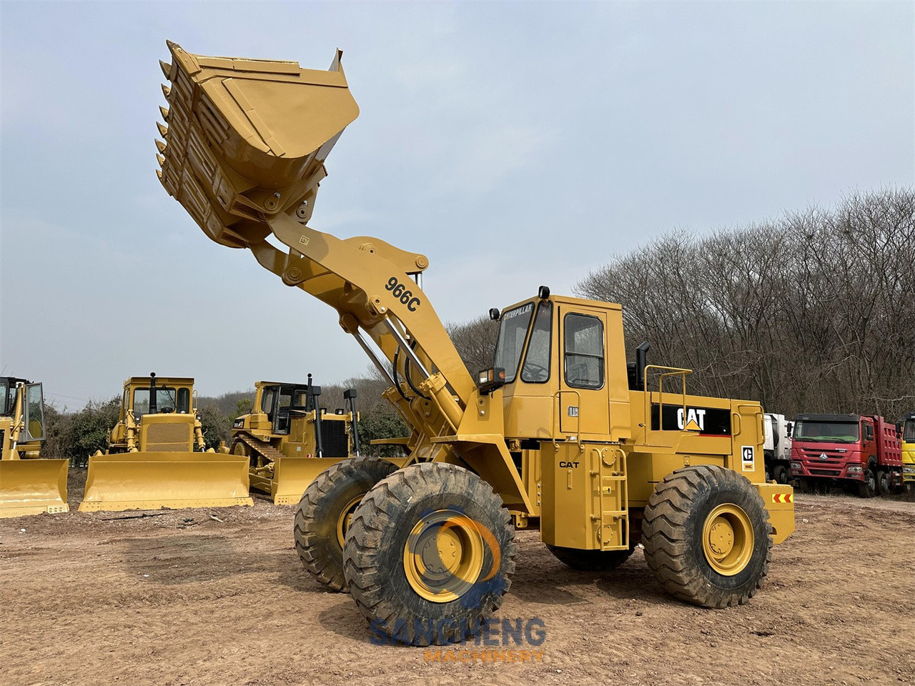 CATERPILLAR 966C - اللودر بعجل: صور 1 CATERPILLAR 966C - اللودر بعجل: صور 1