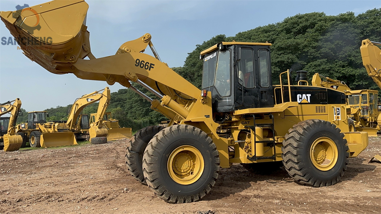 CATERPILLAR 966F - اللودر بعجل: صور 2 CATERPILLAR 966F - اللودر بعجل: صور 2