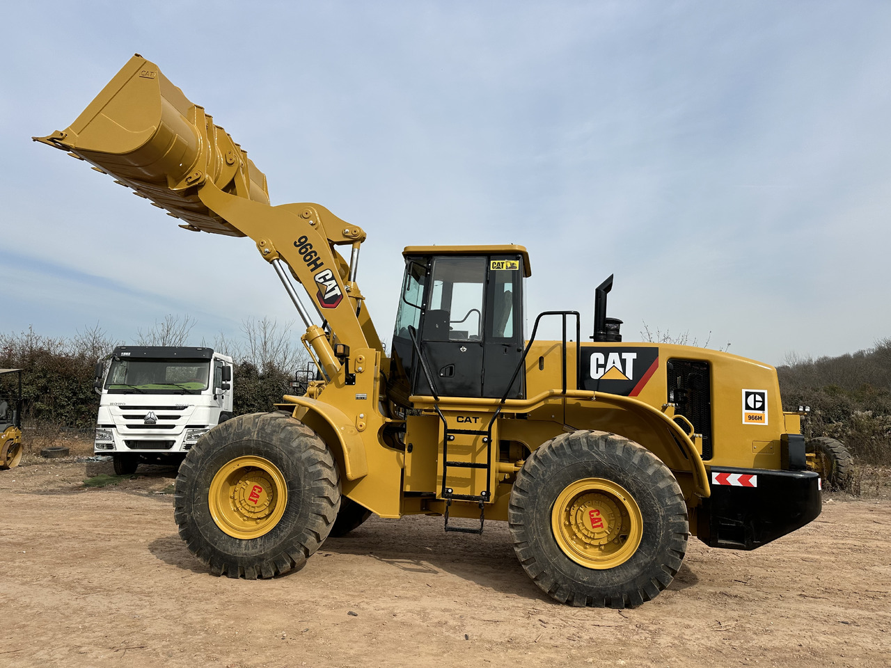 CATERPILLAR 966H - اللودر بعجل: صور 2 CATERPILLAR 966H - اللودر بعجل: صور 2