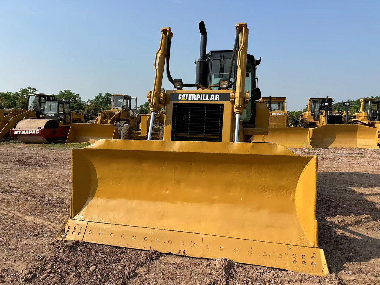 CATERPILLAR D6G Crawler Dozer - بلدوزر: صور 2 CATERPILLAR D6G Crawler Dozer - بلدوزر: صور 2